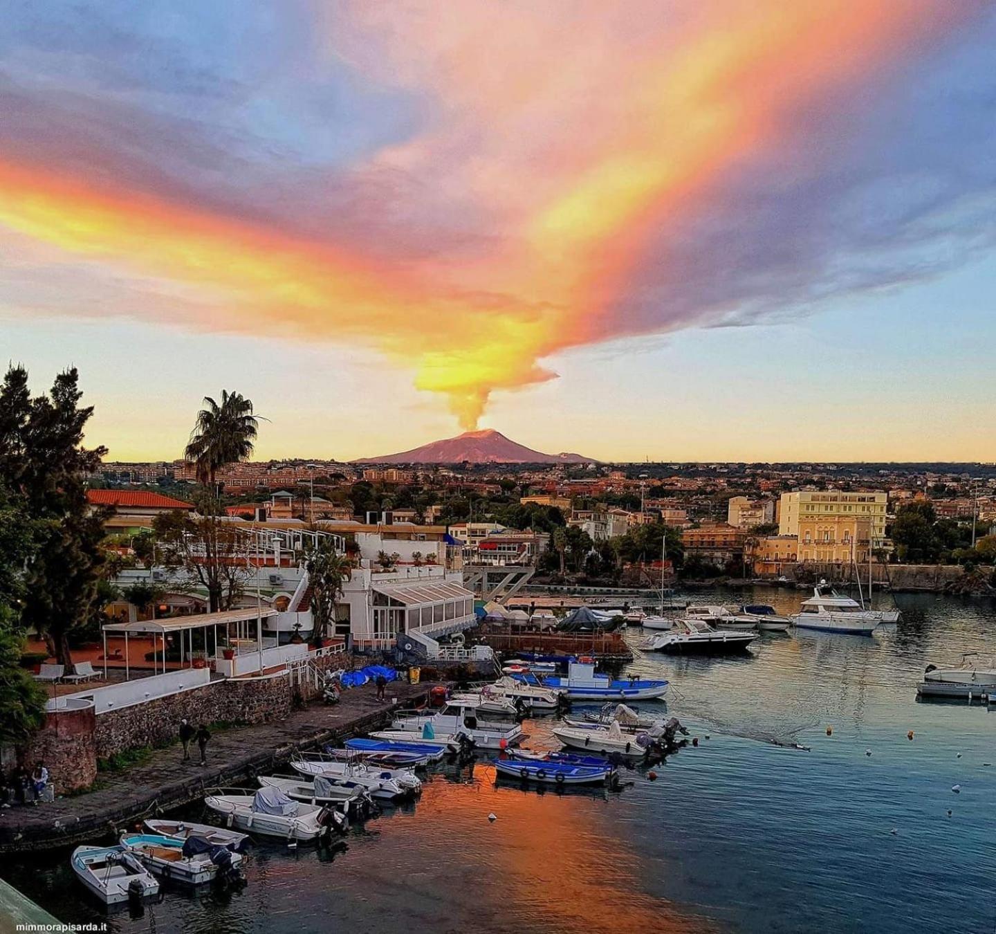 Al Borgo Apartment كاتانيا المظهر الخارجي الصورة